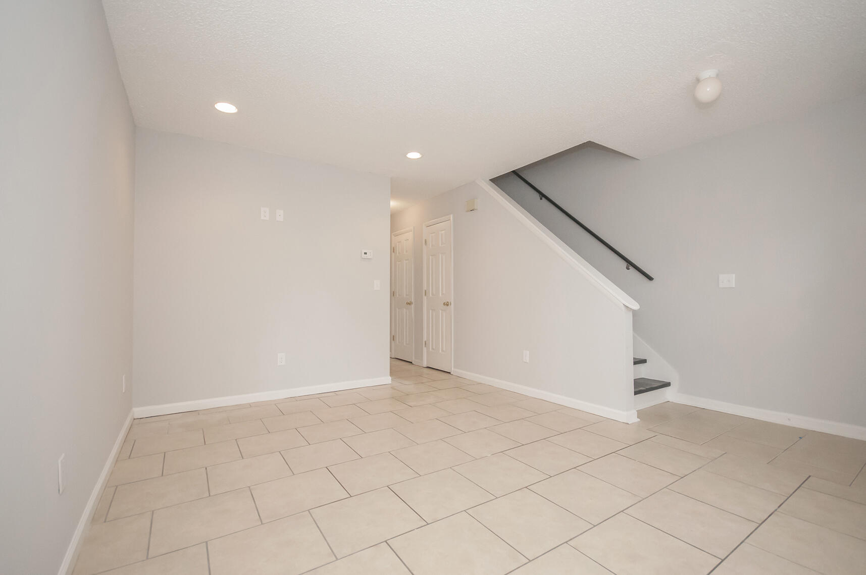 9 Anderson Avenue, Unit B Charleston, SC 29412 - Photo 4 of 17 _DSC9198