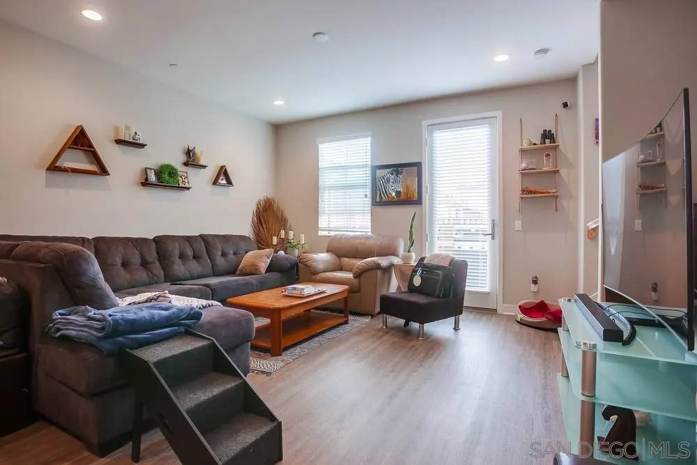 4326 Star Path Way, Unit 3 Oceanside, CA 92056 - Photo 5 of 22 Gallery Image 5