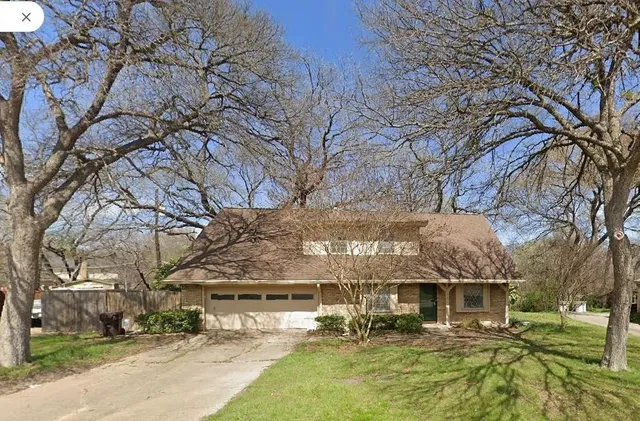 $325,000 | 2123 Greenbriar Lane, Plano, TX 75074