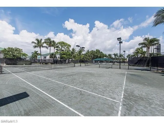 a view of a tennis court