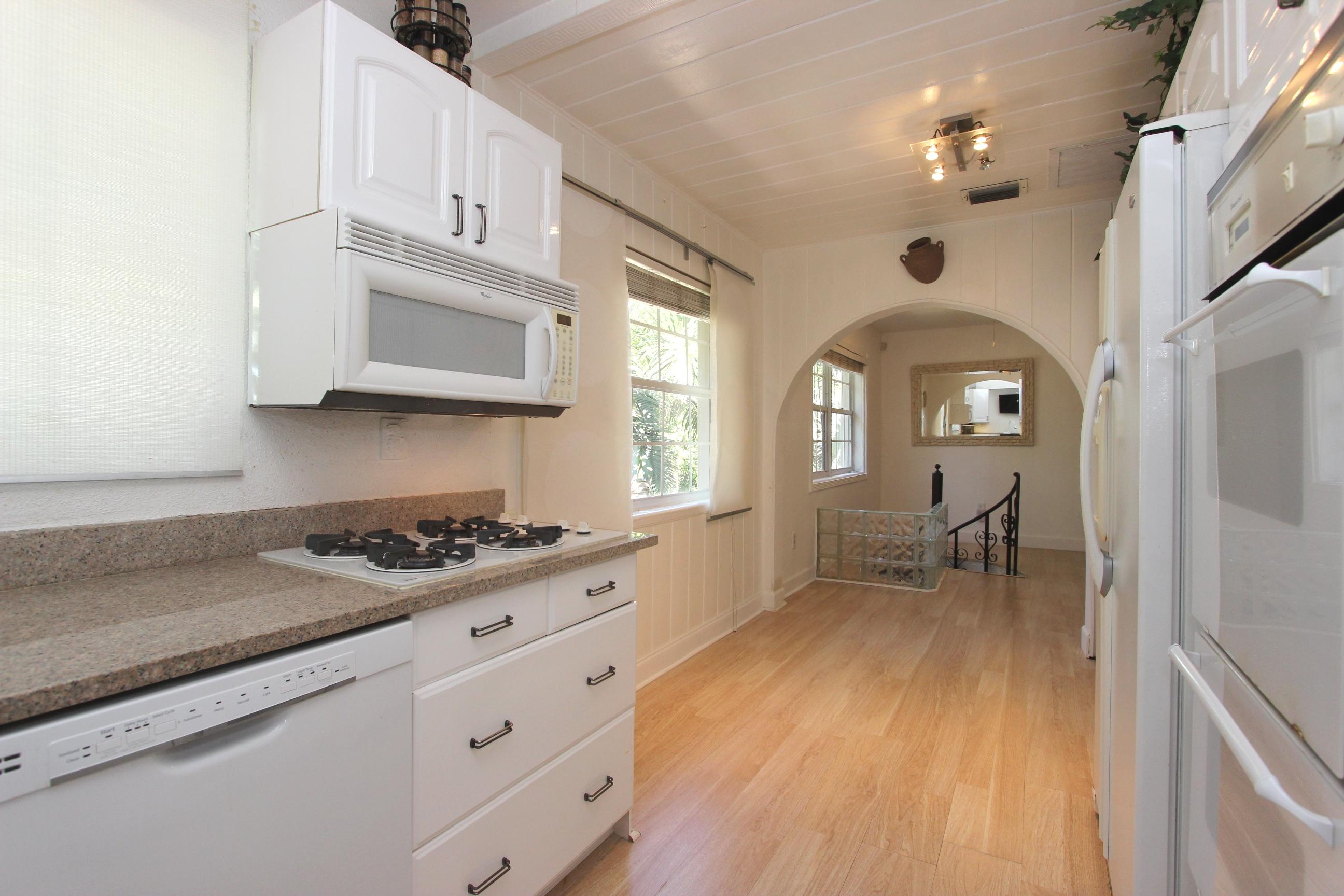 6640 High Ridge Road Lake Worth, FL 33462 - Photo 36 of 46 Kitchen 2 Light