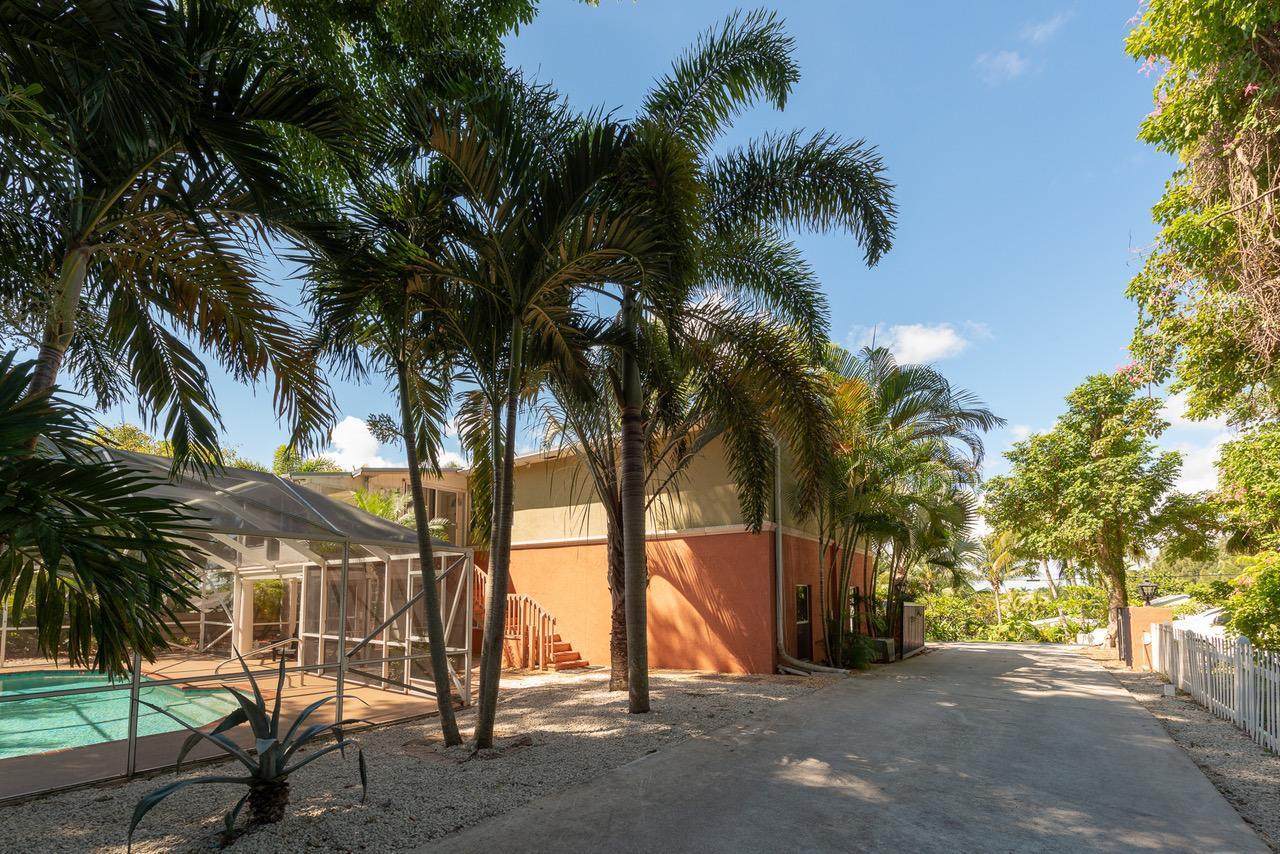 6640 High Ridge Road Lake Worth, FL 33462 - Photo 8 of 46 Pool & Home