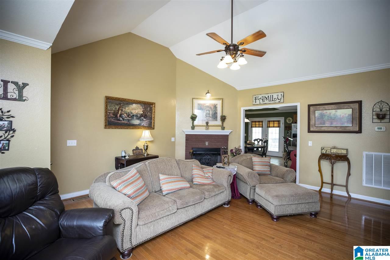 1145 Armstrong Loop Hayden, AL 35079 - Photo 15 of 43