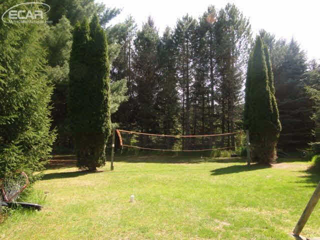 7112 North Lake Road Millington, MI 48746 - Photo 6 of 30 21296468-5.JPG