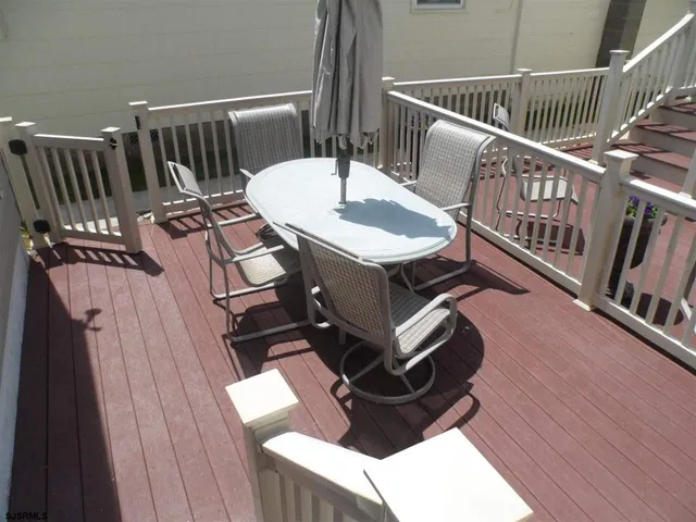 $2,300 | 11 South Jefferson Avenue, Unit REAR HOUSE, Margate City, NJ 08402