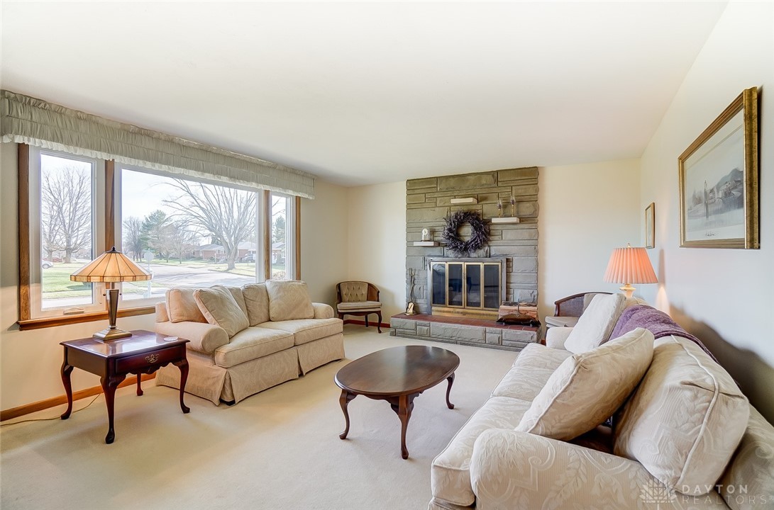 5247 West Ridgewood Road Springfield, OH 45503 - Photo 7 of 43