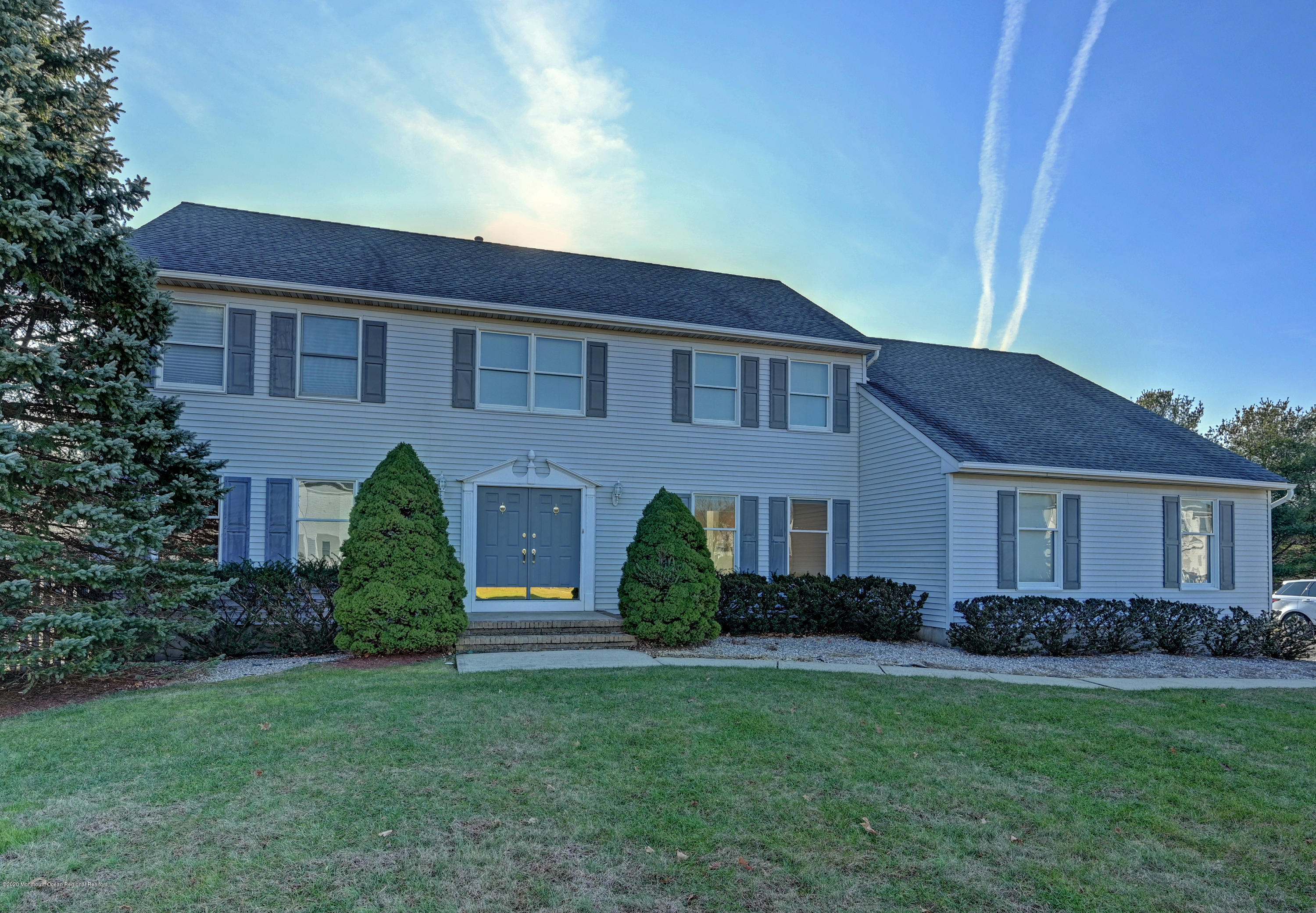 21 Yellow Brook Road Holmdel, NJ 07733 - Photo 2 of 23 21 Yellow Brook Rd