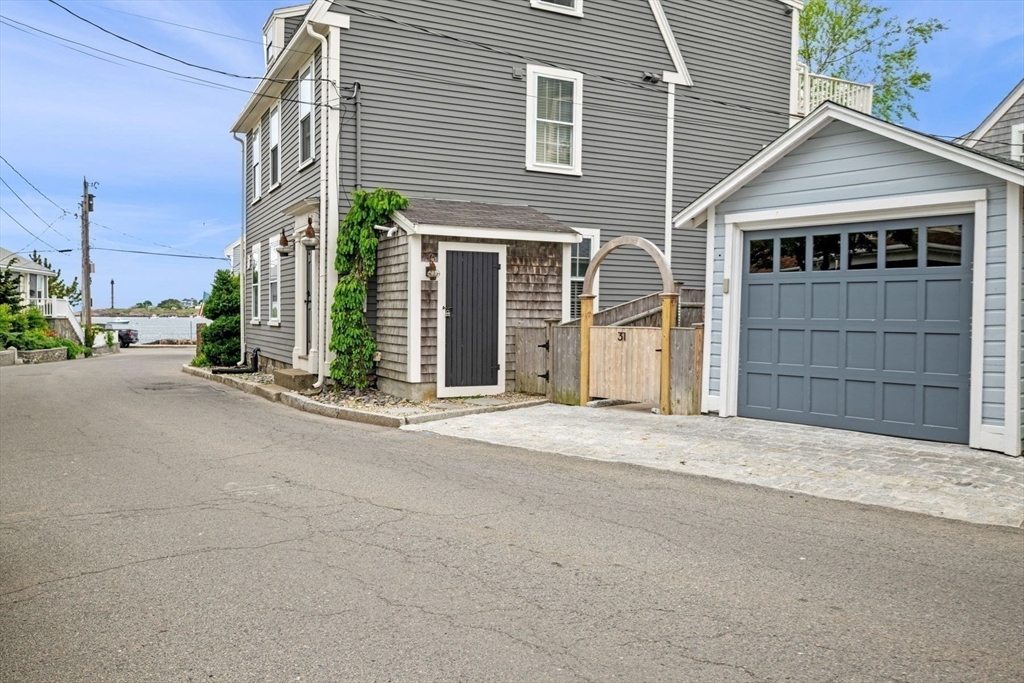 31 Franklin Street Marblehead, MA 01945 - Photo 30 of 35 a view of a house with a street