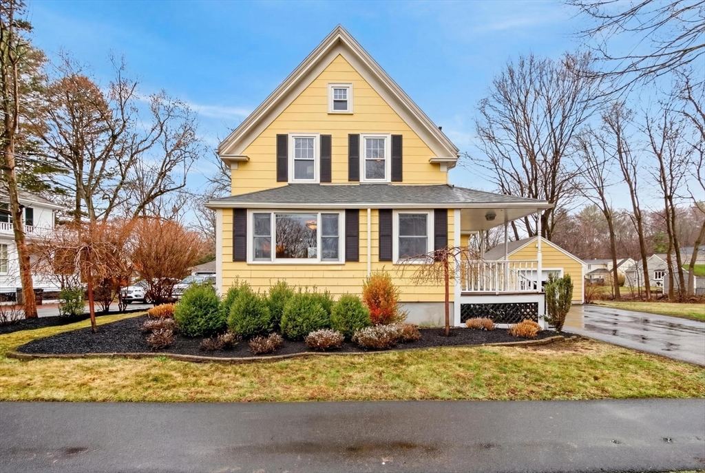 52 Maple Street Hamilton, MA 01982 - Photo 2 of 42