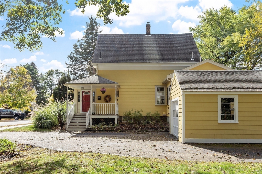 52 Maple Street Hamilton, MA 01982 - Photo 37 of 42