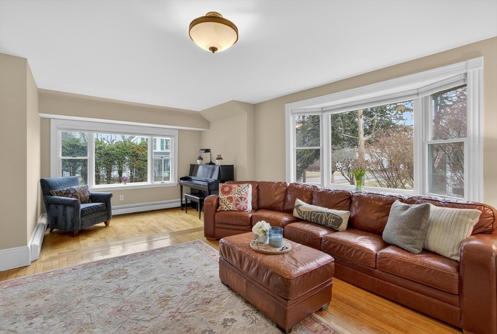 52 Maple Street Hamilton, MA 01982 - Photo 9 of 42