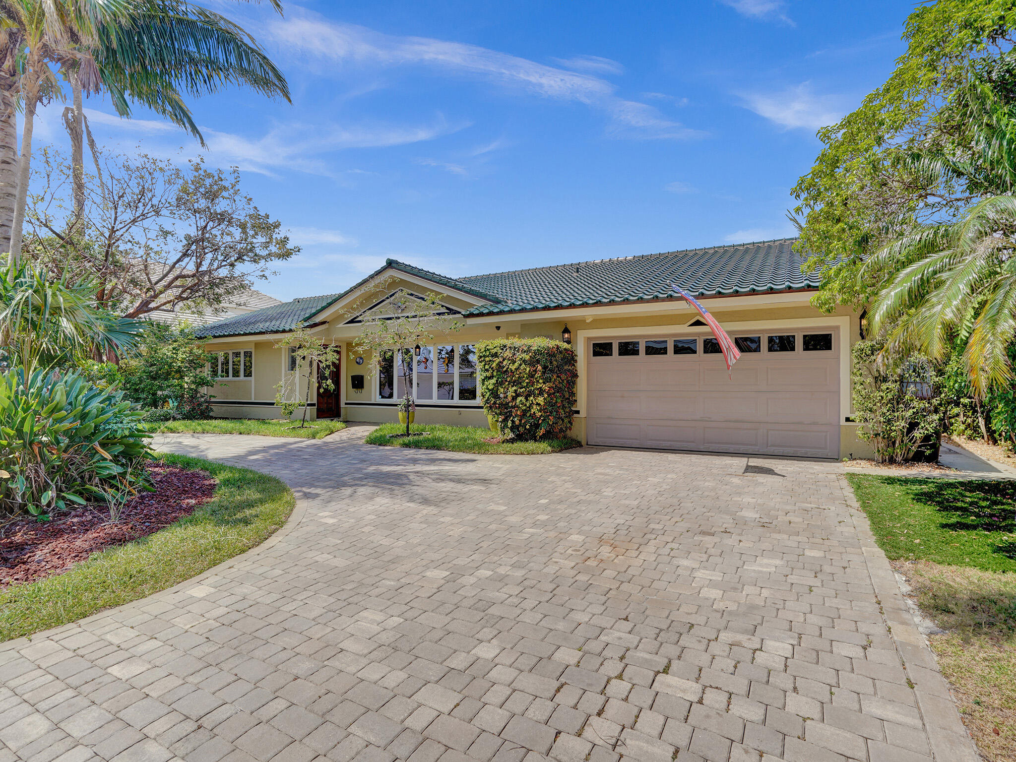 3811 Northeast 26th Avenue Lighthouse Point, FL 33064 - Photo 23 of 34 DSC05498