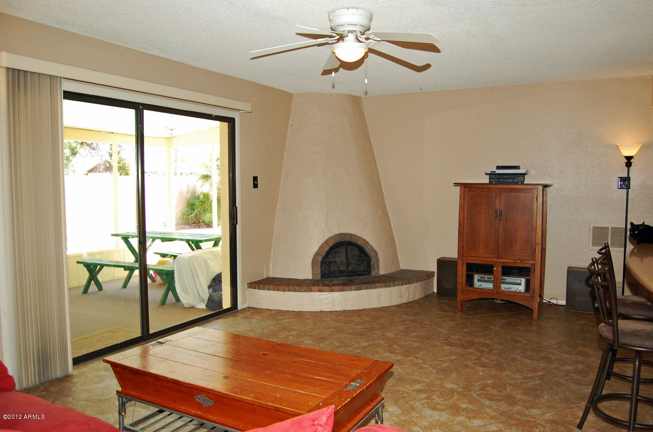 4521 South Terrace Road Tempe, AZ 85282 - Photo 14 of 25 ABZP2G_still_fr2