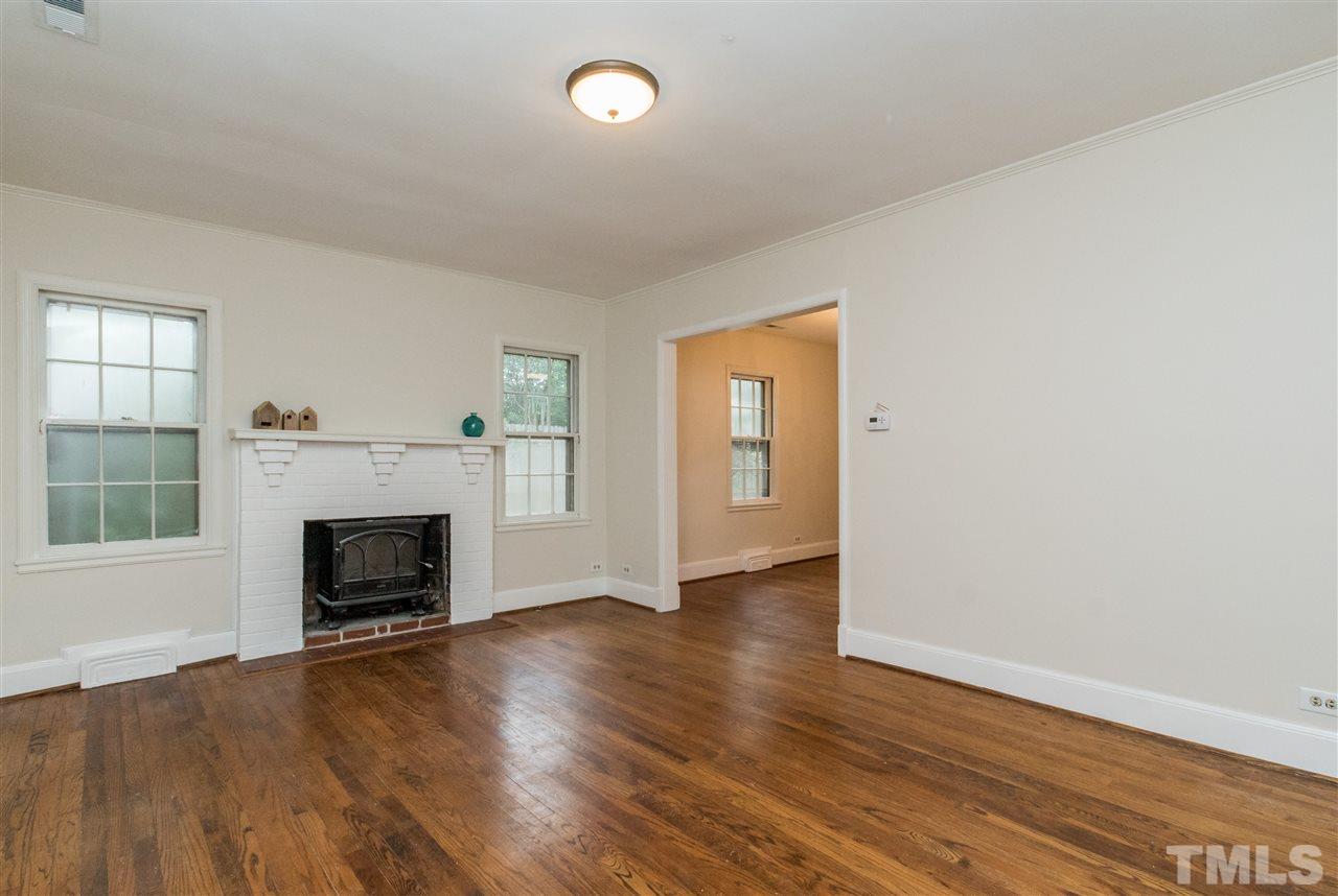 3327 Hope Valley Road Durham, NC 27707 - Photo 4 of 21 Entry foyer view