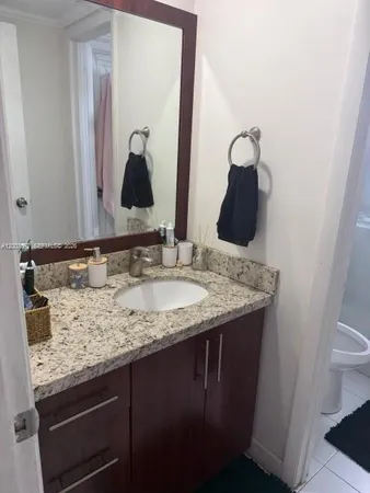 $2,300 | 6825 West Flagler Street, Unit 207, Miami, FL 33144