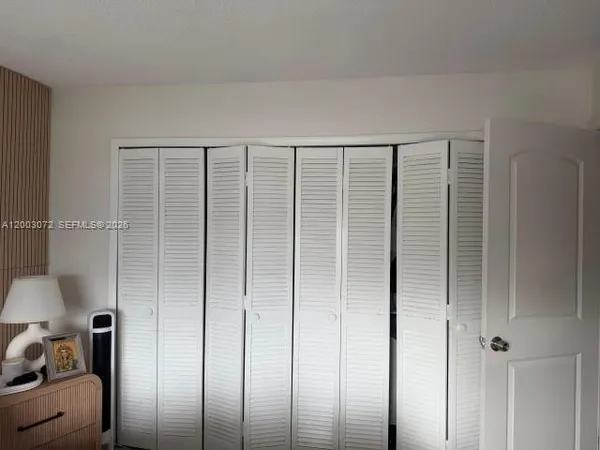 $2,300 | 6825 West Flagler Street, Unit 207, Miami, FL 33144