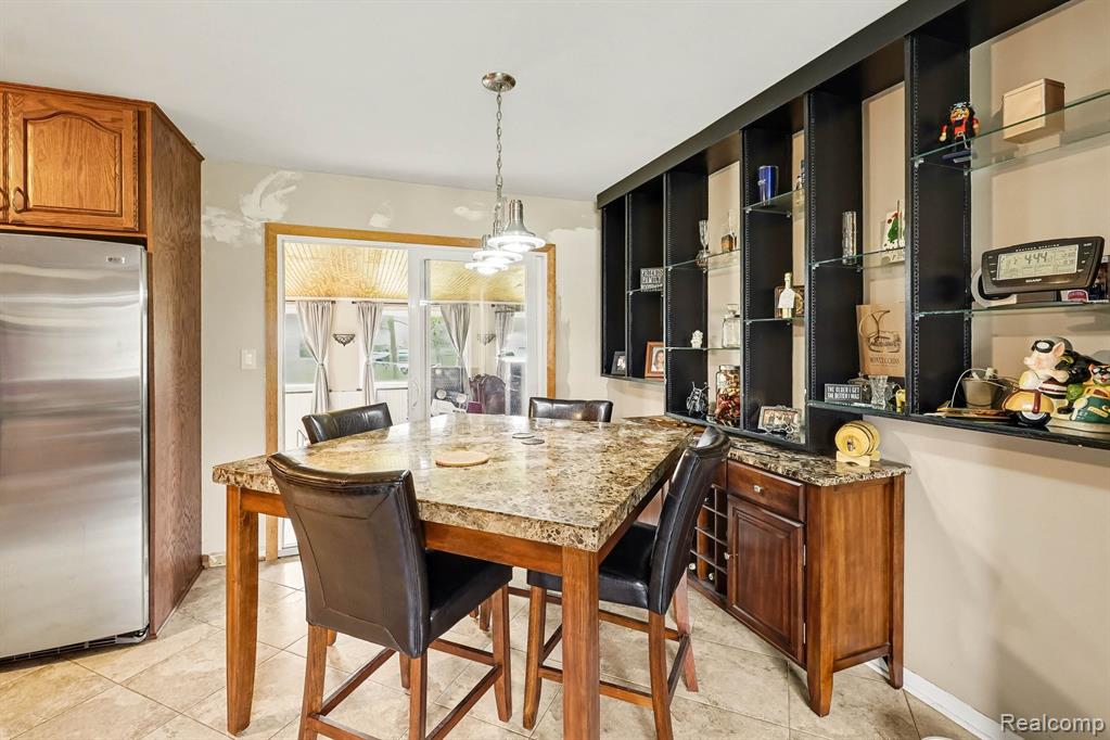 6341 Waldon Road Clarkston, MI 48346 - Photo 11 of 22 Gallery Image 11