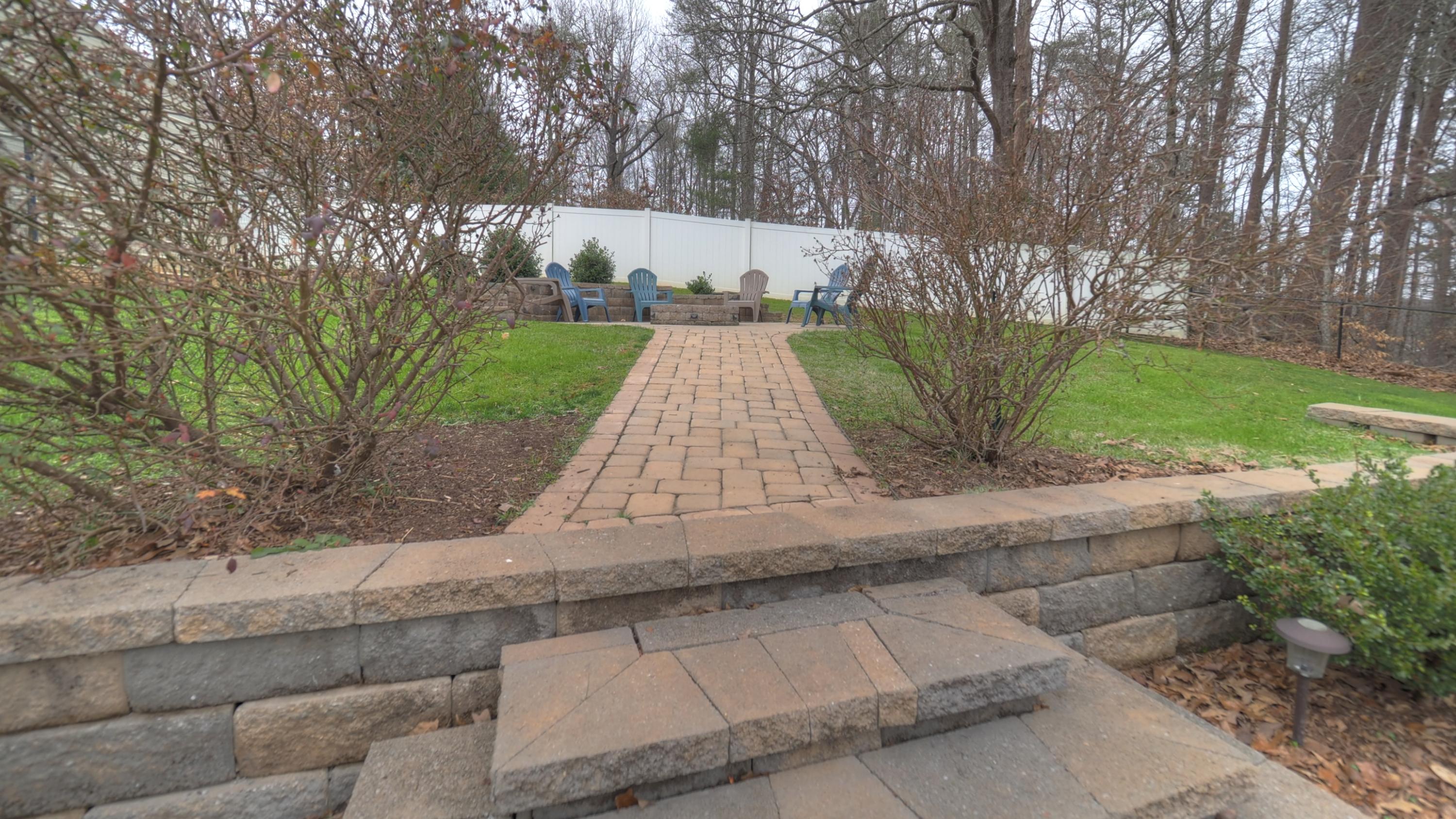 116 Long Hollow Road Clinton, TN 37716 - Photo 4 of 14 P1230133_4_5_6_7_Enhancer