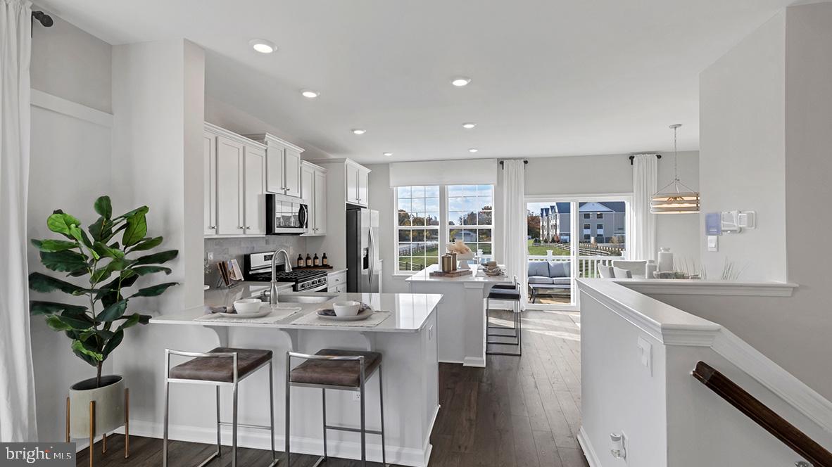 22 Cardinal Way Raritan, NJ 08869 - Photo 4 of 36