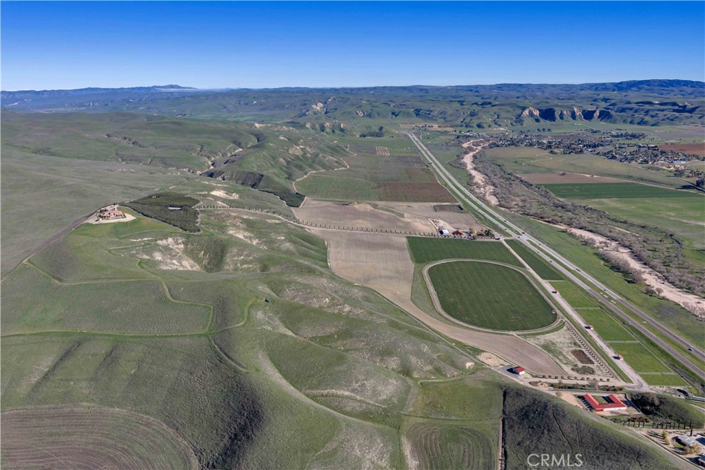 1990 East 46th Shandon, CA 93461 - Photo 3 of 70 an aerial view of a houses