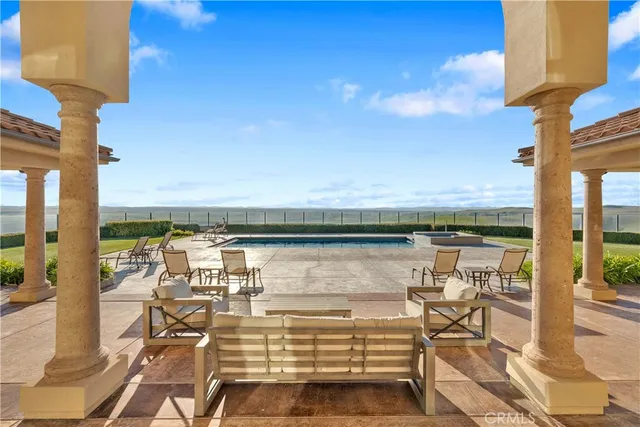 $8,250,000 | 1990 East 46th, Shandon, CA 93461