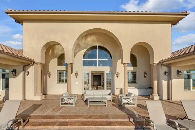 $8,250,000 | 1990 East 46th, Shandon, CA 93461