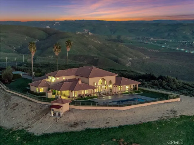 $8,250,000 | 1990 East 46th, Shandon, CA 93461