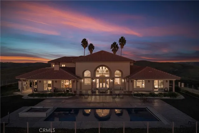 $8,250,000 | 1990 East 46th, Shandon, CA 93461