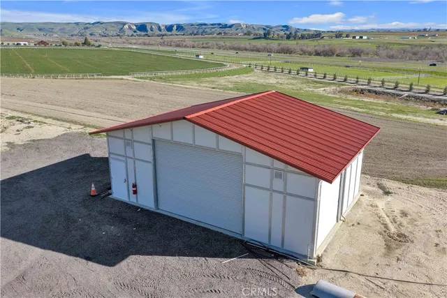 $8,250,000 | 1990 East 46th, Shandon, CA 93461