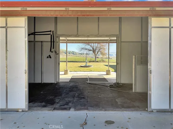 $8,250,000 | 1990 East 46th, Shandon, CA 93461