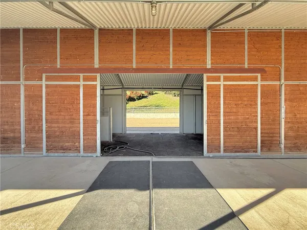 $8,250,000 | 1990 East 46th, Shandon, CA 93461