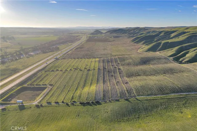 $8,250,000 | 1990 East 46th, Shandon, CA 93461