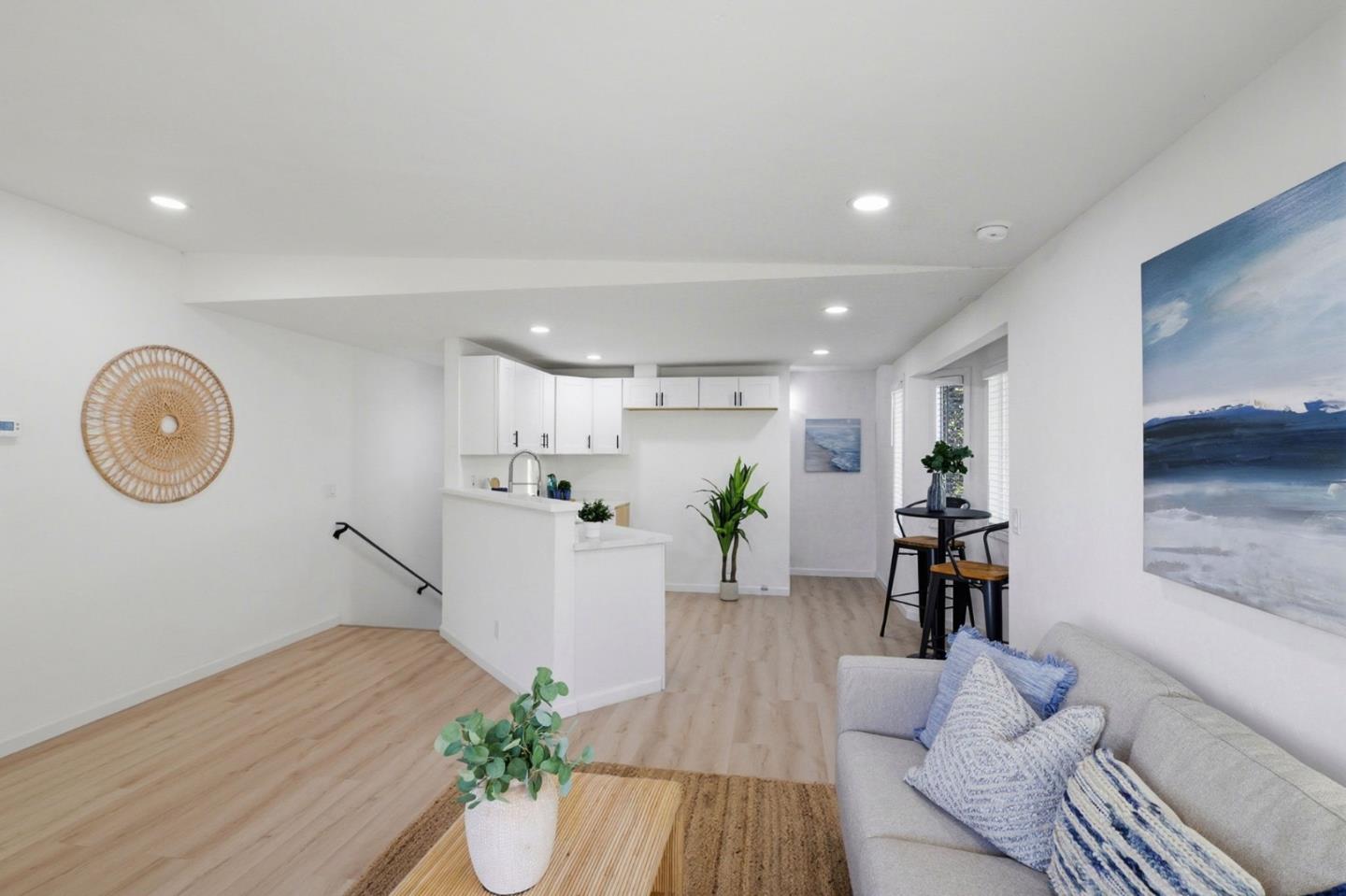 273 Rio Del Mar Boulevard Aptos, CA 95003 - Photo 11 of 32