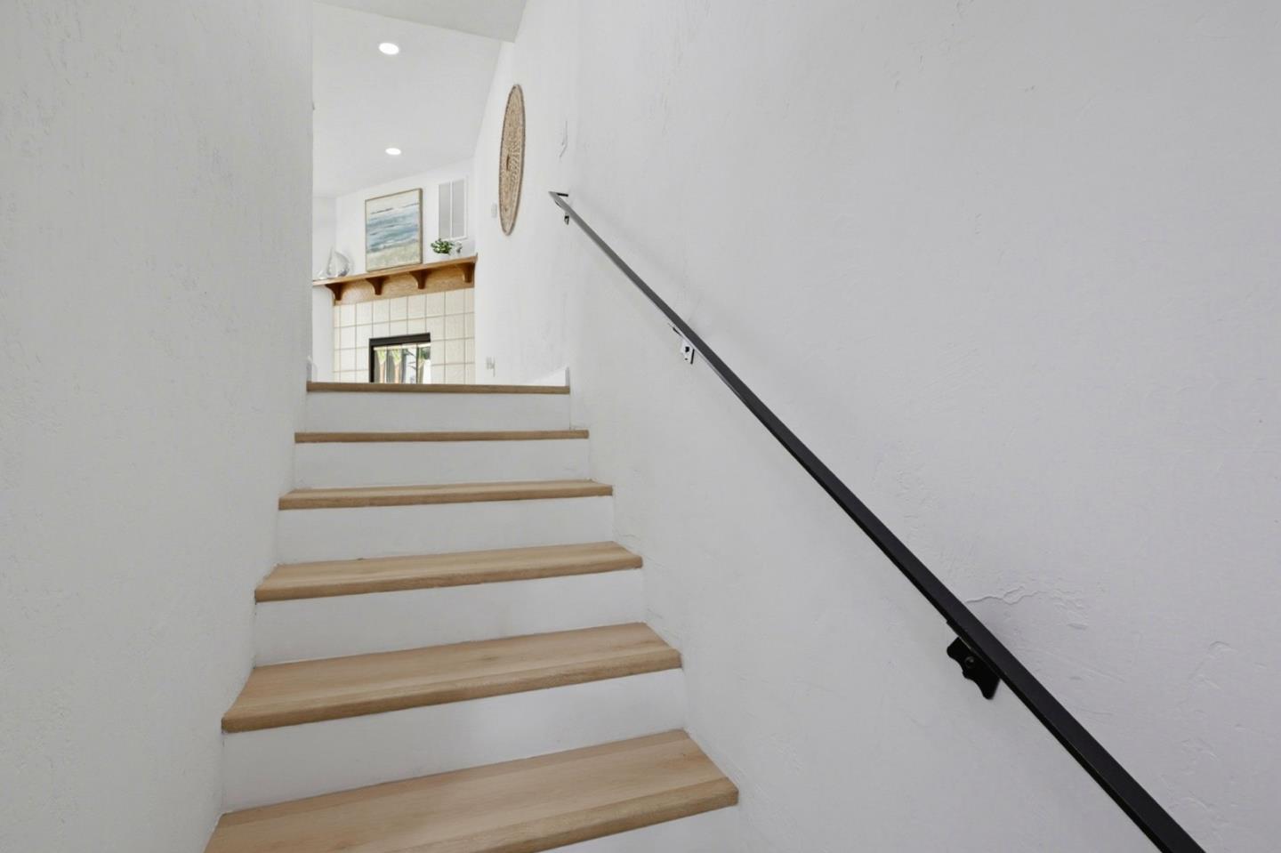 273 Rio Del Mar Boulevard Aptos, CA 95003 - Photo 6 of 32