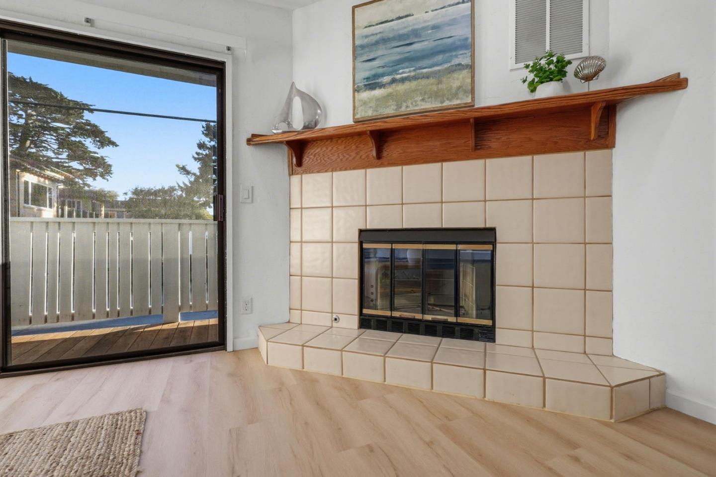 273 Rio Del Mar Boulevard Aptos, CA 95003 - Photo 9 of 32