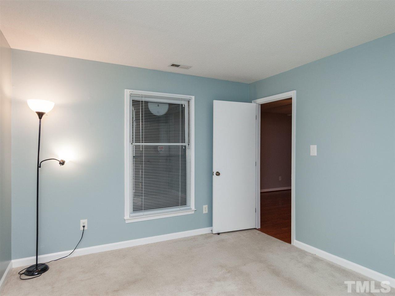 3323 Mill Run Raleigh, NC 27612 - Photo 21 of 25