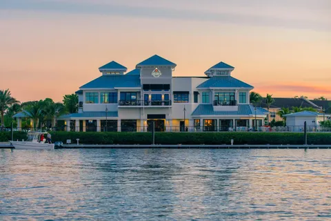 $1,695,000 | 1607 Seabrook Road, Jupiter, FL 33469