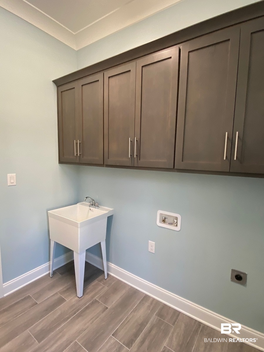 11036 Redfern Road Daphne, AL 36526 - Photo 14 of 25 Sink in Laundry Room