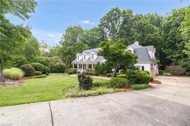 $759,900 | 6007 Morganshire Drive, Summerfield, NC 27358