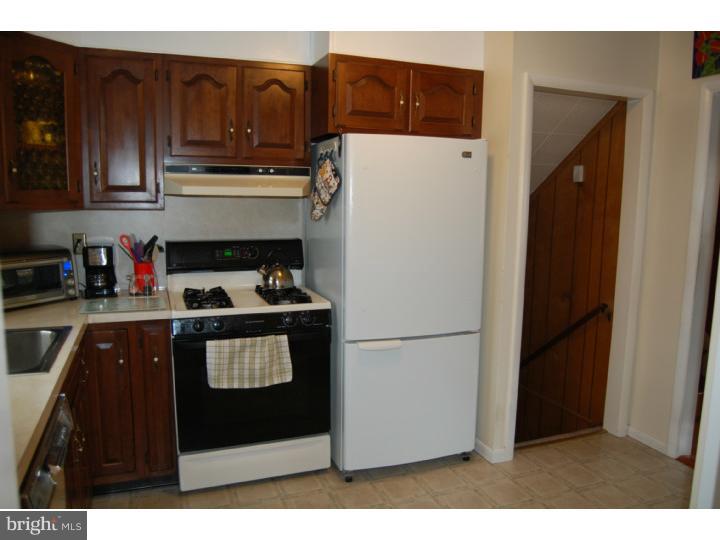 818 Swartley Road Lansdale, PA 19446 - Photo 6 of 18 Kitchen