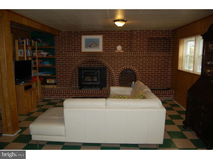 818 Swartley Road Lansdale, PA 19446 - Photo 8 of 18 Family Room