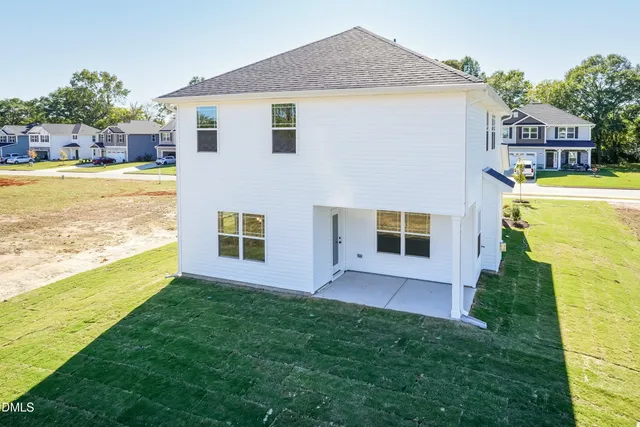 $355,550 | 179 New Twin Br Court, Smithfield, NC 27577