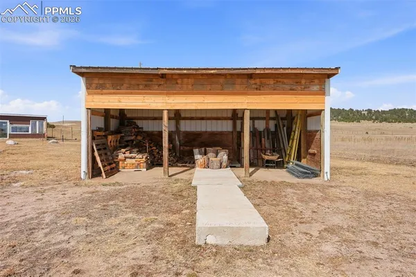 a view of a entryway front of house
