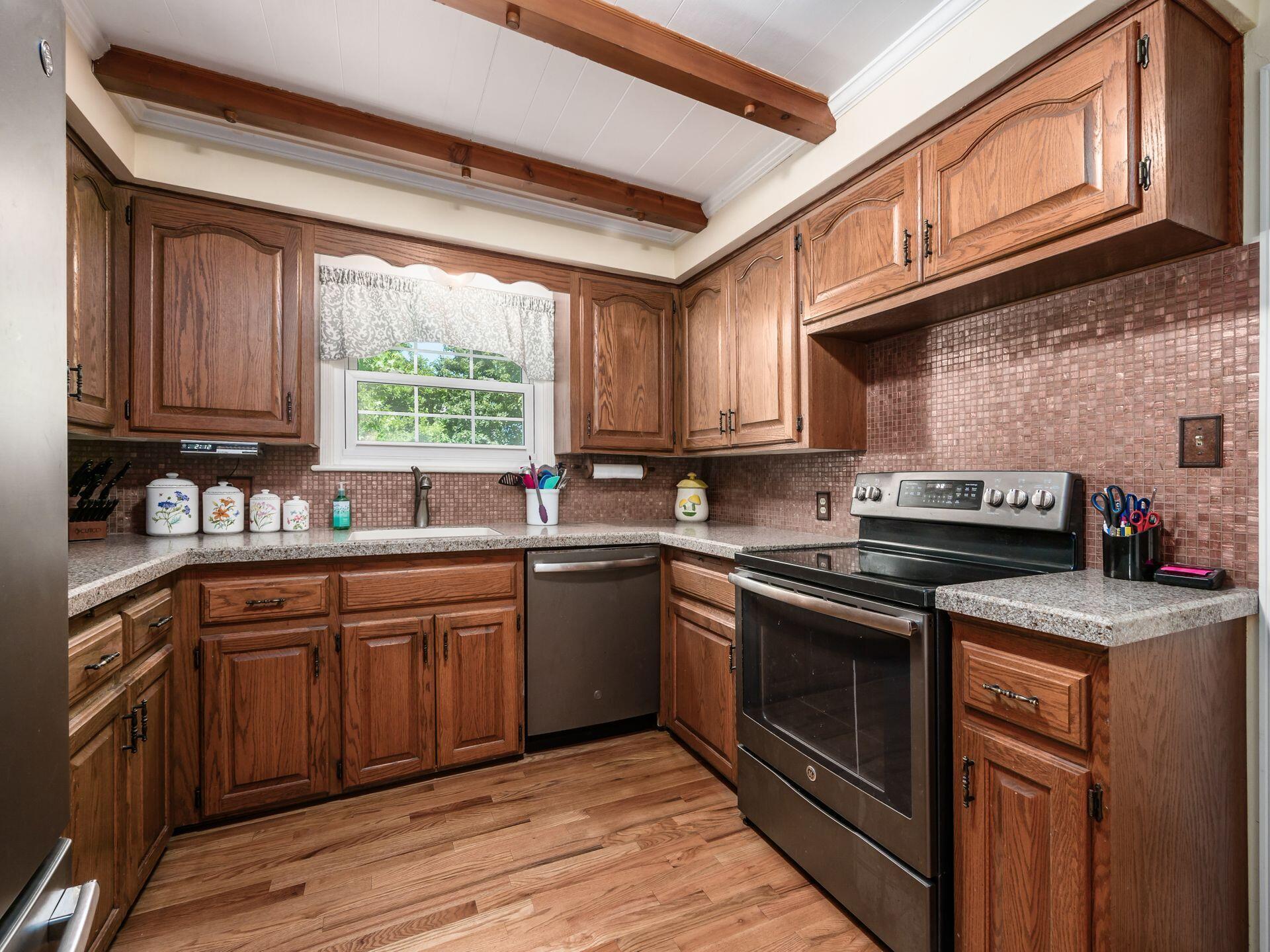 2681 Brandon Road Columbus, OH 43221 - Photo 14 of 38 Newer SS Appliances