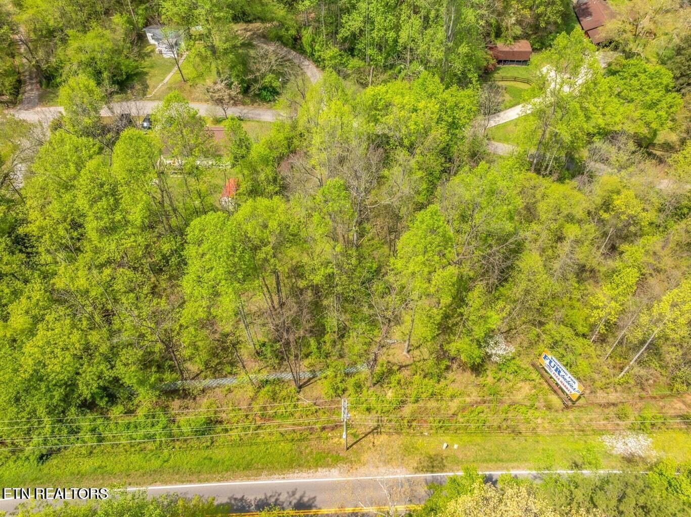 4 Hen Valley Road Oliver Springs, TN 37840 - Photo 5 of 6