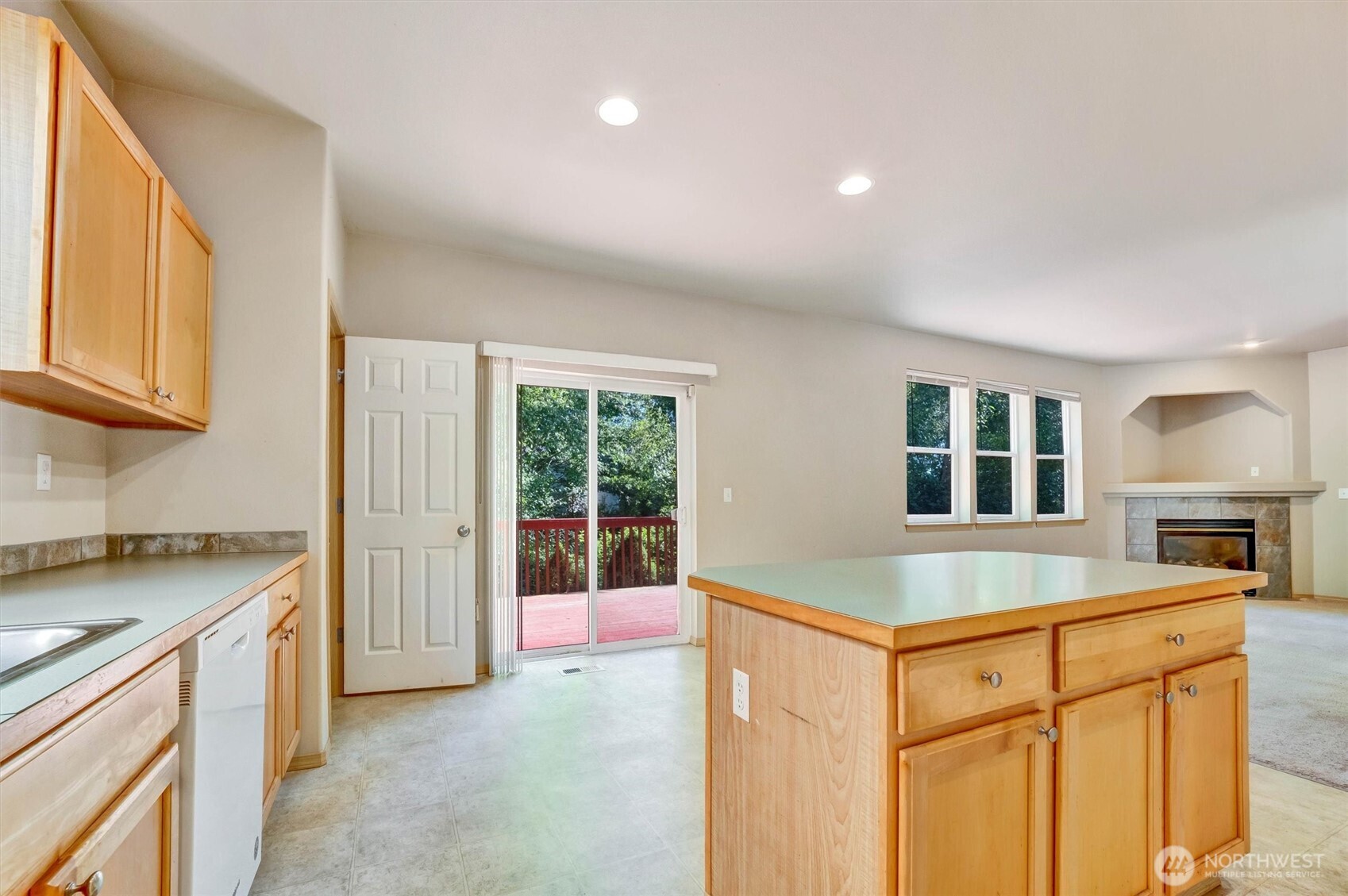 2426 Stafford Way Bothell, WA 98012 - Photo 18 of 40
