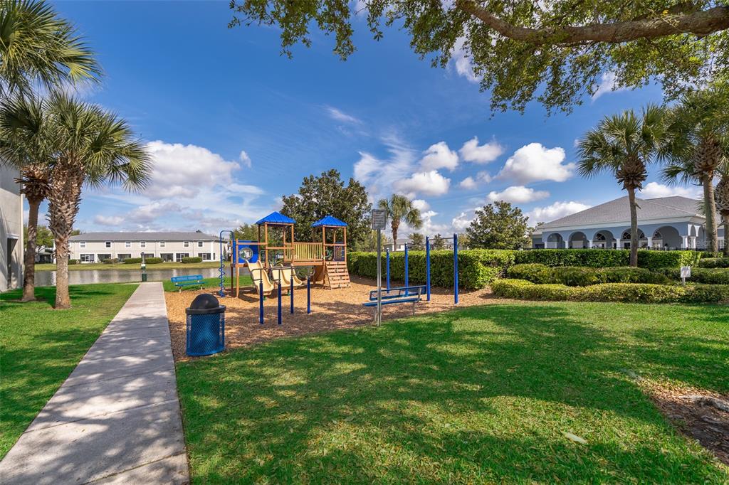 9437 Flowering Cottonwood Road, Unit 9437 Orlando, FL 32832 - Photo 4 of 24