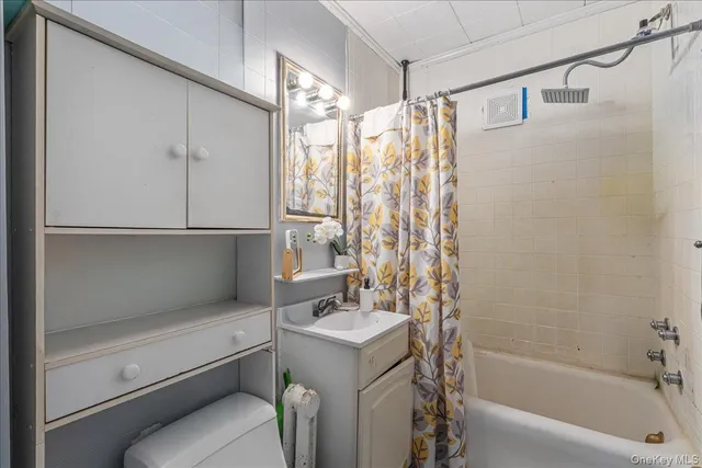 $729,000 | 89-13 213th Street | Queens Village