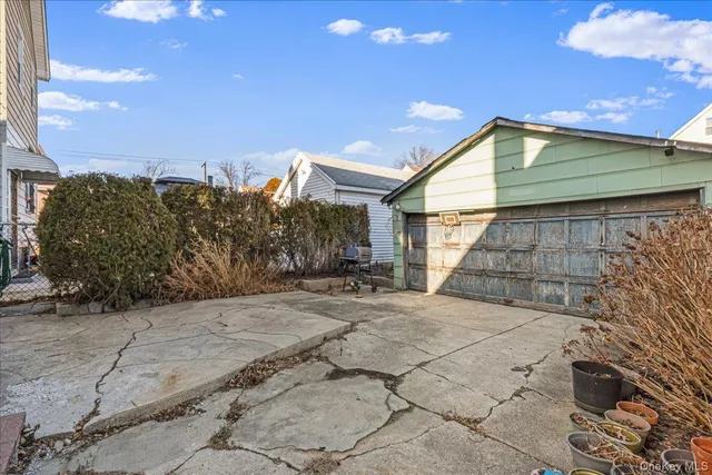 $729,000 | 89-13 213th Street | Queens Village