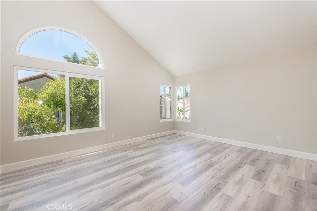 17 Palermo Irvine, CA 92614 - Photo 8 of 17 a view of empty room with window